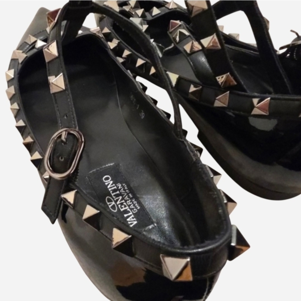 🖤 Nearly New Valentino Garavani Rockstud Black Patent Flats Ankle Strap, Sz8/39 - Picture 10 of 16